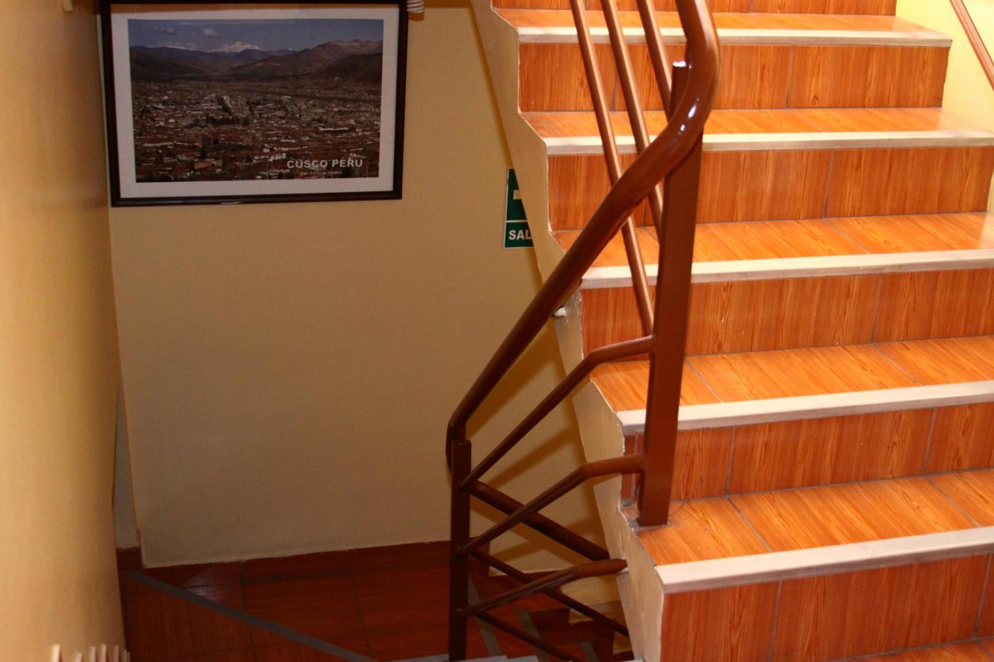 Hostal Lucerito กุสโก ภายนอก รูปภาพ